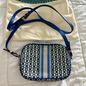 Tory Burch Gemini link canvas